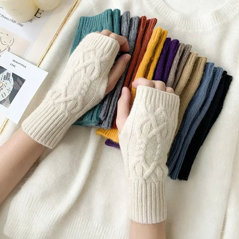 Women's knit fingerless mittens