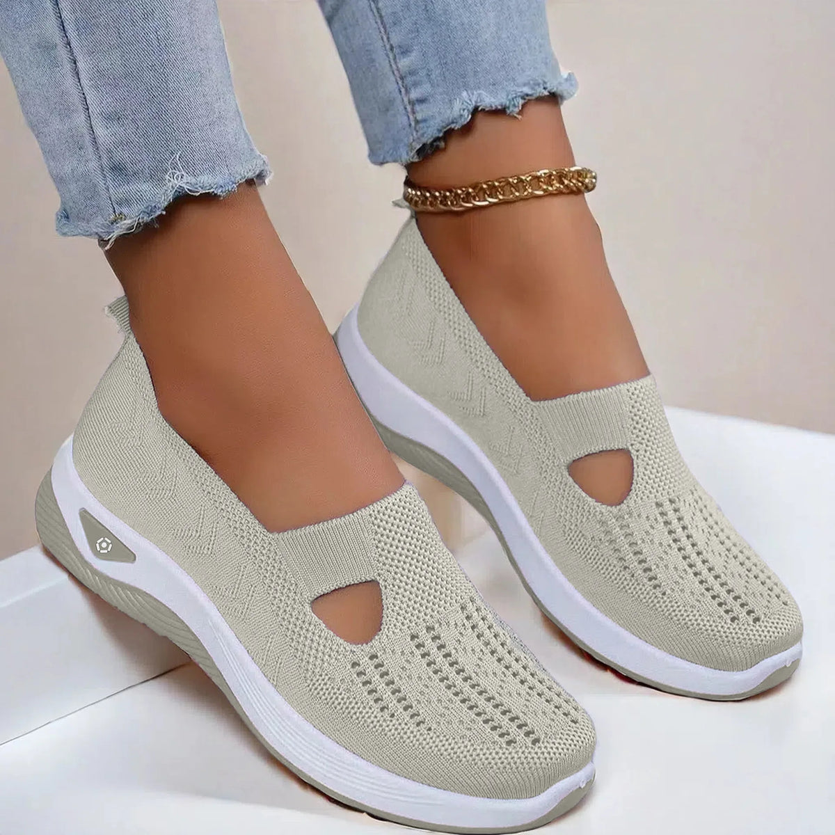 Women's Breathable Mesh Canvas Shoes – Lightweight Slip-On Sneakers, Walking Comfort